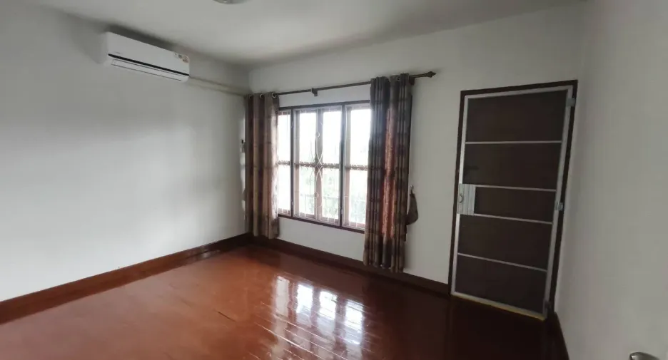 For rent 3 bedrooms house in Mueang Chiang Mai, Chiang Mai