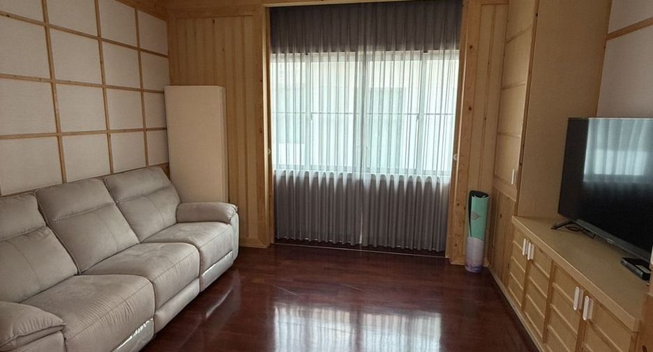 For rent 6 bedrooms house in Mueang Samut Prakan, Samut Prakan