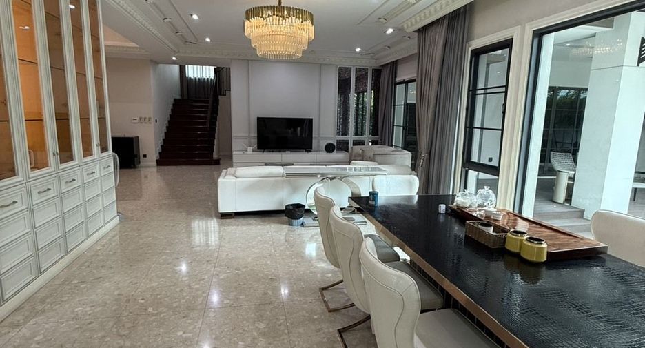 For rent 6 bedrooms house in Mueang Samut Prakan, Samut Prakan