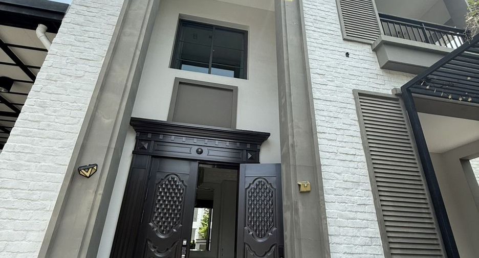 For rent 6 bedrooms house in Mueang Samut Prakan, Samut Prakan