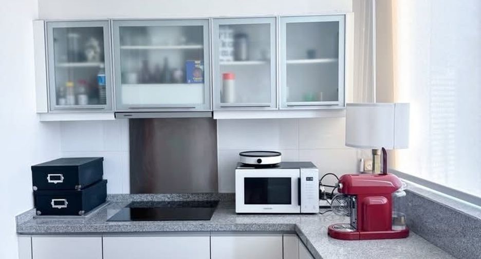 For sale and for rent 3 bedrooms condo in Khlong Toei, Bangkok