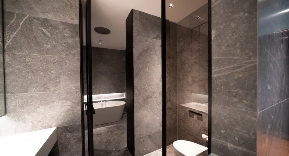 For rent 2 bedrooms condo in Khlong San, Bangkok