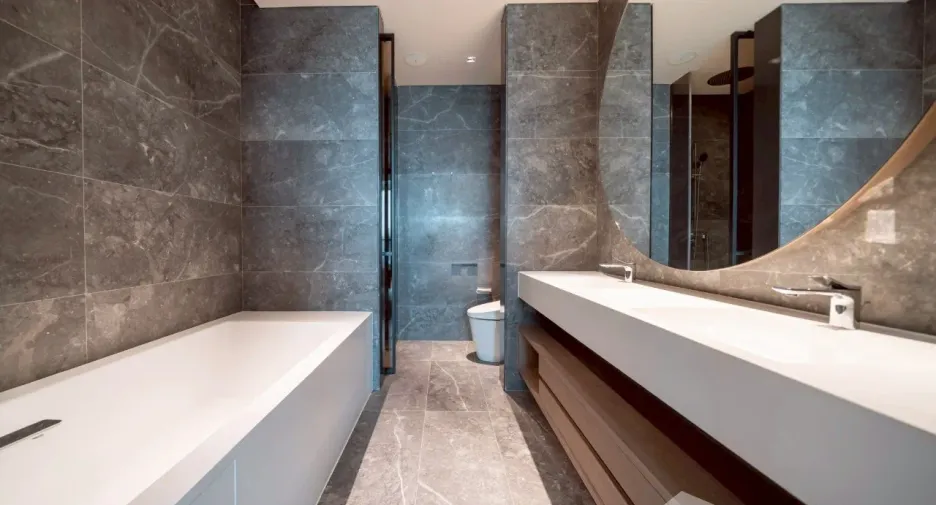 For rent 2 bedrooms condo in Khlong San, Bangkok