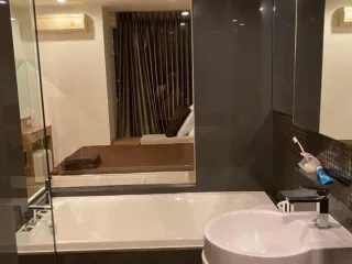Wohnung zur Miete mit 1 Zimmer in Phra Khanong, Bangkok