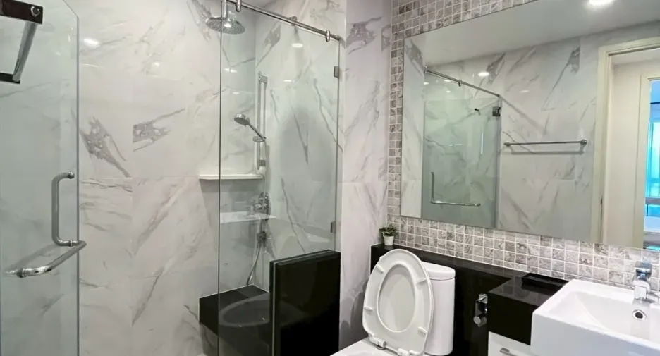 Condo en alquiler de 1 habitaciones en Khlong San, Bangkok