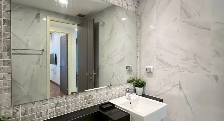 Condo en alquiler de 1 habitaciones en Khlong San, Bangkok
