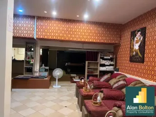 Gewerbefläche zum Kauf in Bang Lamung, Chonburi