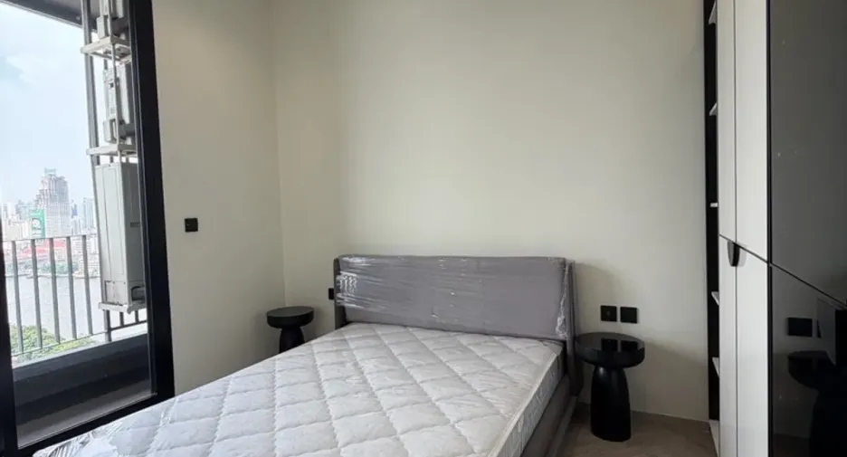 For sale 2 bedrooms condo in Khlong San, Bangkok