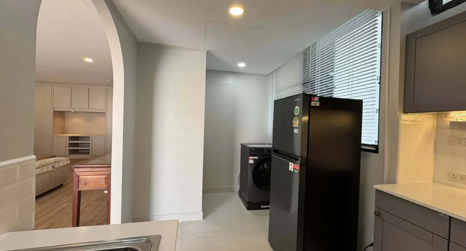 For rent 2 bedrooms condo in Watthana, Bangkok