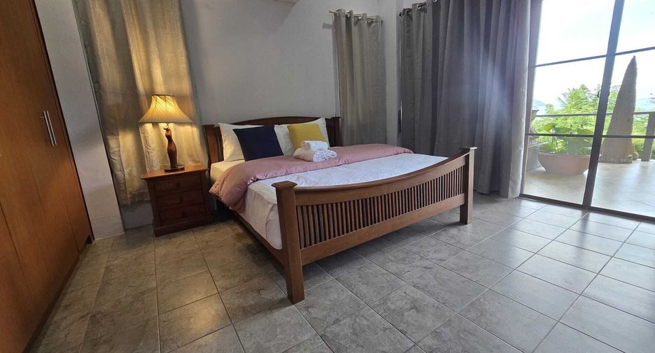 Villa zur Miete mit 5 Zimmer in Mueang Phuket, Phuket