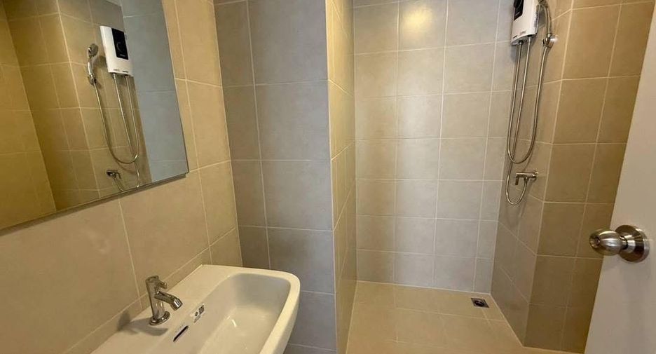 For sale studio condo in Bang Lamung, Chonburi