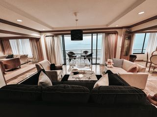 出售 和 出租 4 卧室 公寓 在 Bang Lamung, Chon Buri