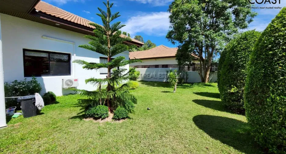 For rent and for sale 4 bedrooms house in Bang Lamung, Chonburi