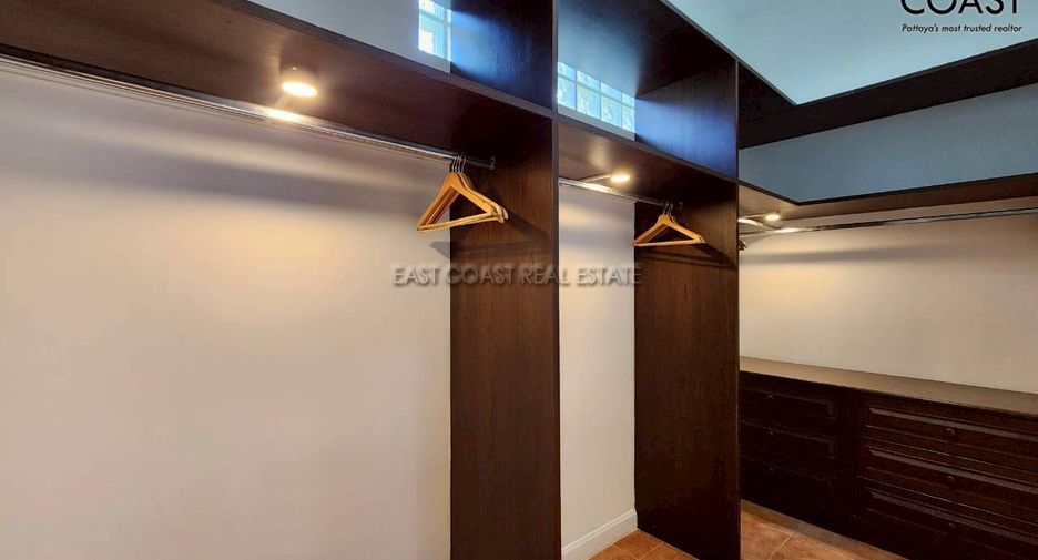 For sale and for rent 4 bedrooms house in East Pattaya, Pattaya