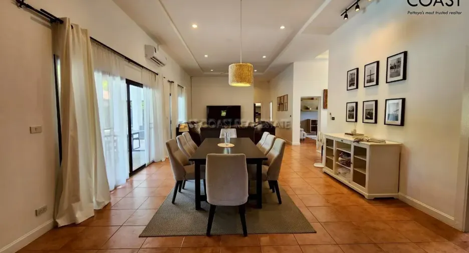 For rent and for sale 4 bedrooms house in Bang Lamung, Chonburi