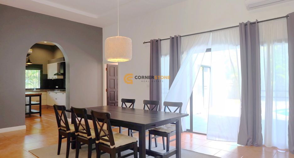 For rent 4 bedrooms house in East Pattaya, Pattaya