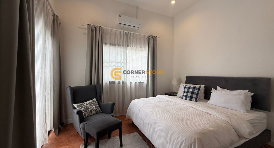 For rent 4 bedrooms house in East Pattaya, Pattaya