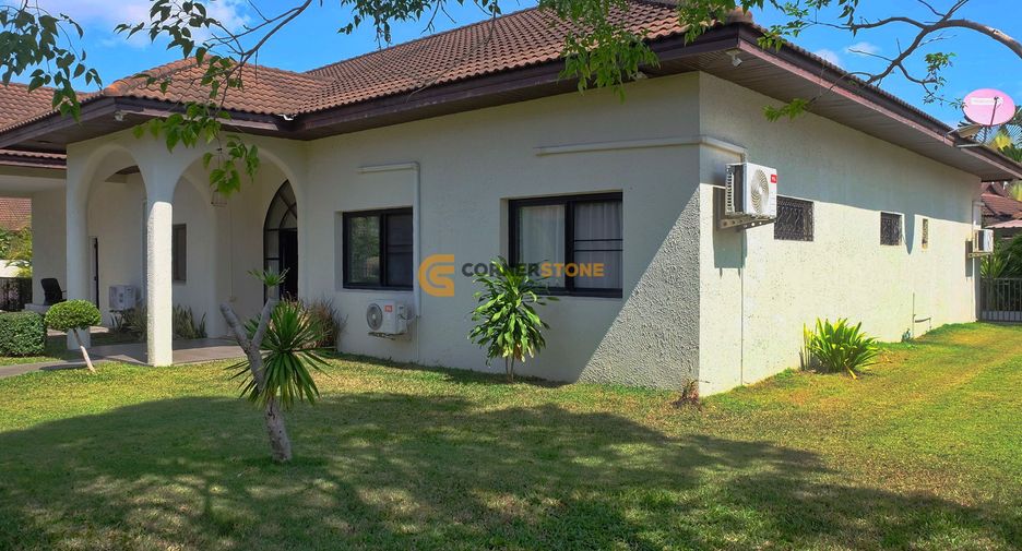 For rent 4 bedrooms house in East Pattaya, Pattaya