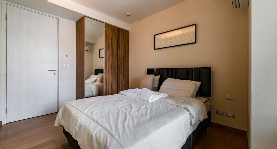 For rent 2 bedrooms condo in Watthana, Bangkok