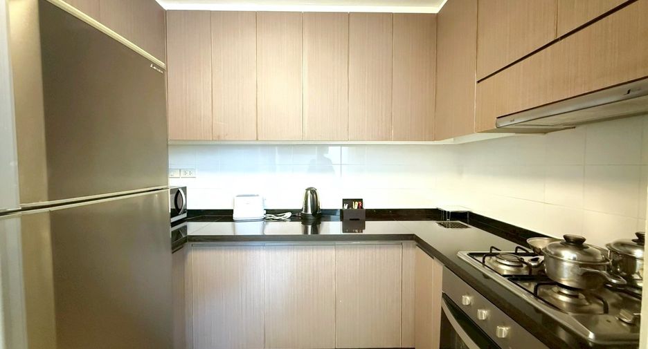 For rent 2 bedrooms condo in Khlong Toei, Bangkok