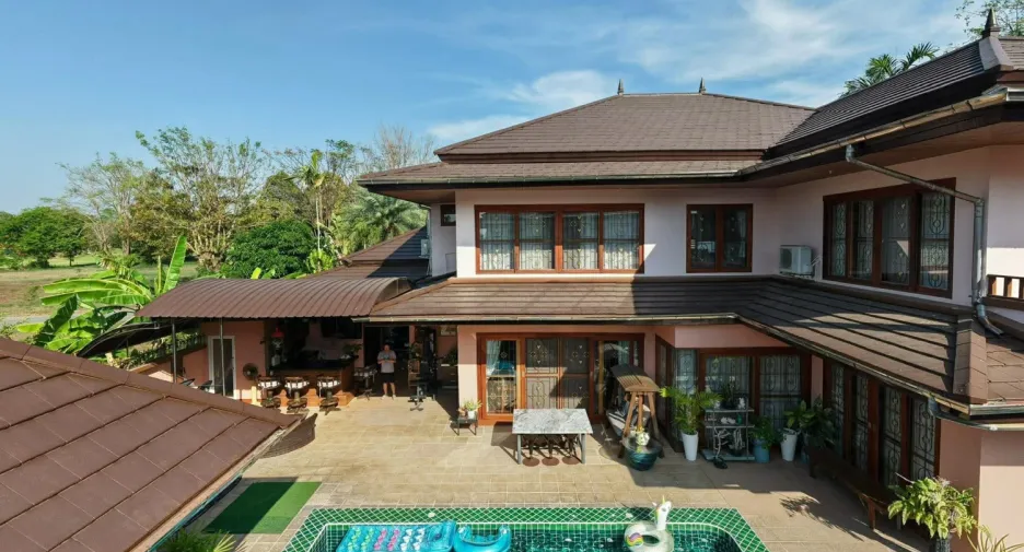 Villa en venta de 4 habitaciones en Huay Yai, Pattaya