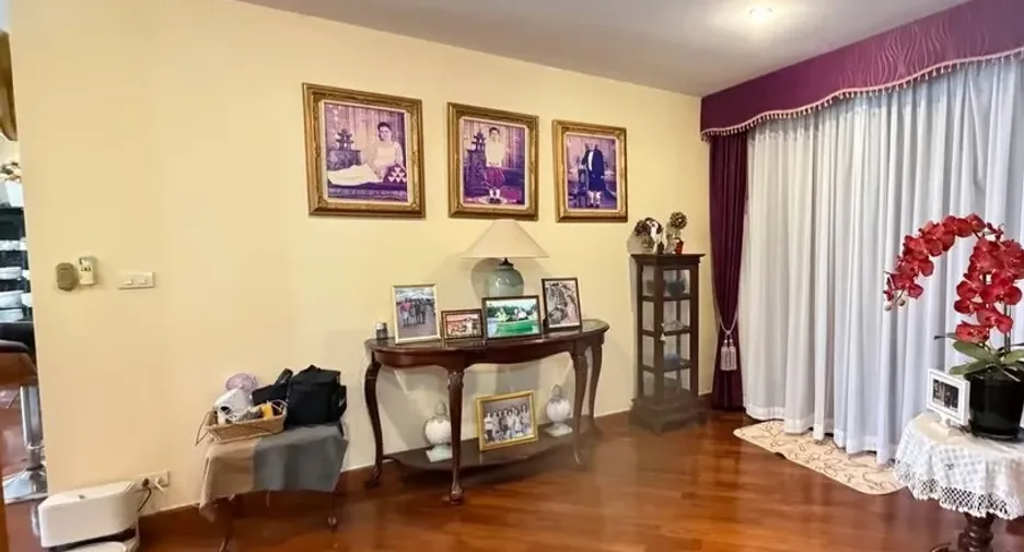 Villa en venta de 4 habitaciones en Huay Yai, Pattaya