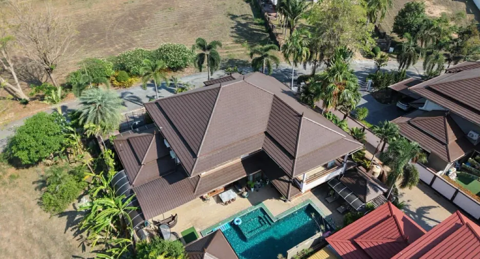 Villa en venta de 4 habitaciones en Huay Yai, Pattaya