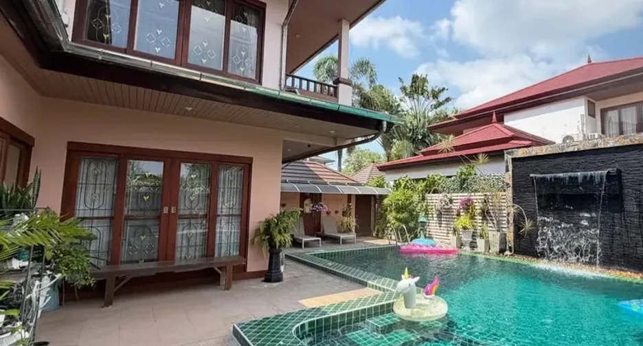 Villa en venta de 4 habitaciones en Huay Yai, Pattaya