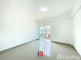 Gewerbefläche zum Kauf mit 2 Zimmer in Sam Phran, Nakhon Pathom