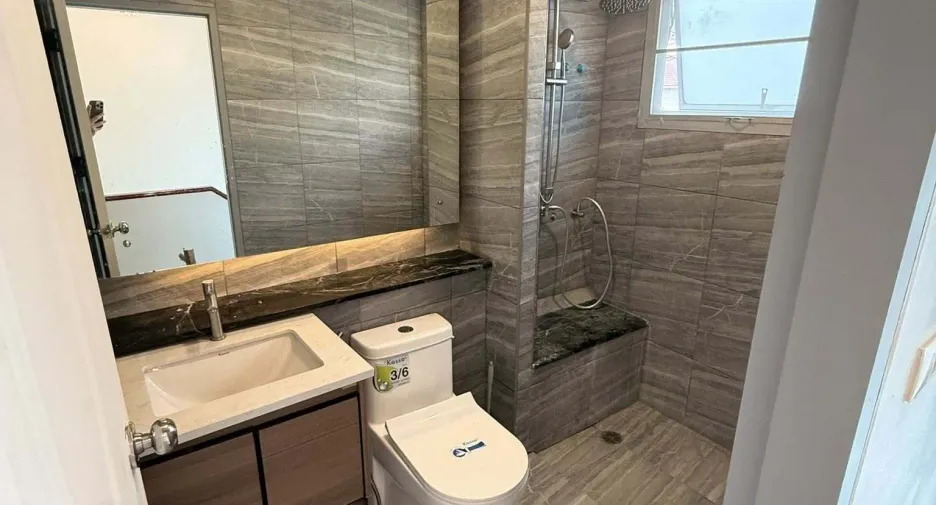 For rent 2 bedrooms house in Bang Kruai, Nonthaburi