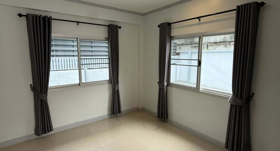 For rent 2 bedrooms house in Bang Kruai, Nonthaburi