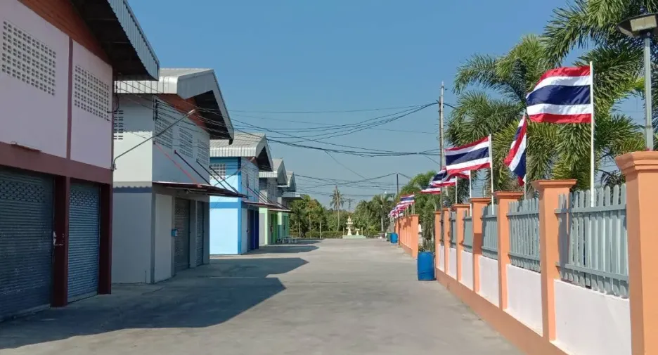 À louer studio maison à Lat Lum Kaeo, Pathum Thani