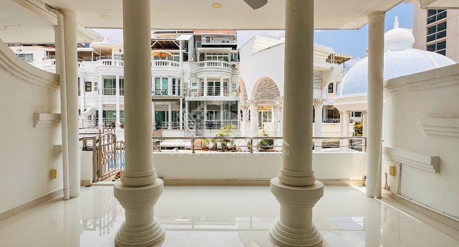 Casa en venta de 4 habitaciones en Bang Lamung, Chonburi
