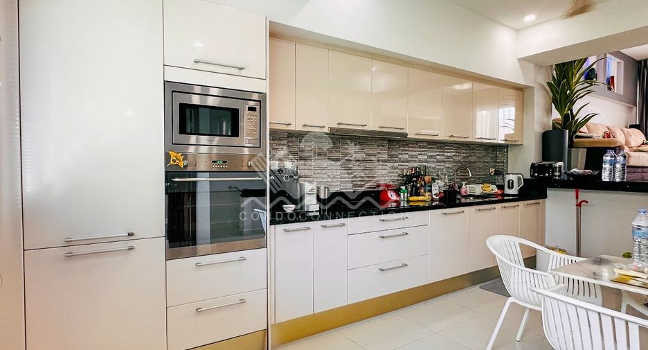 Casa en venta de 4 habitaciones en Bang Lamung, Chonburi