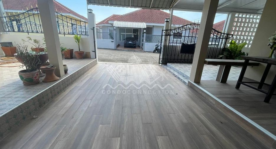 For rent 3 bedrooms house in East Pattaya, Pattaya