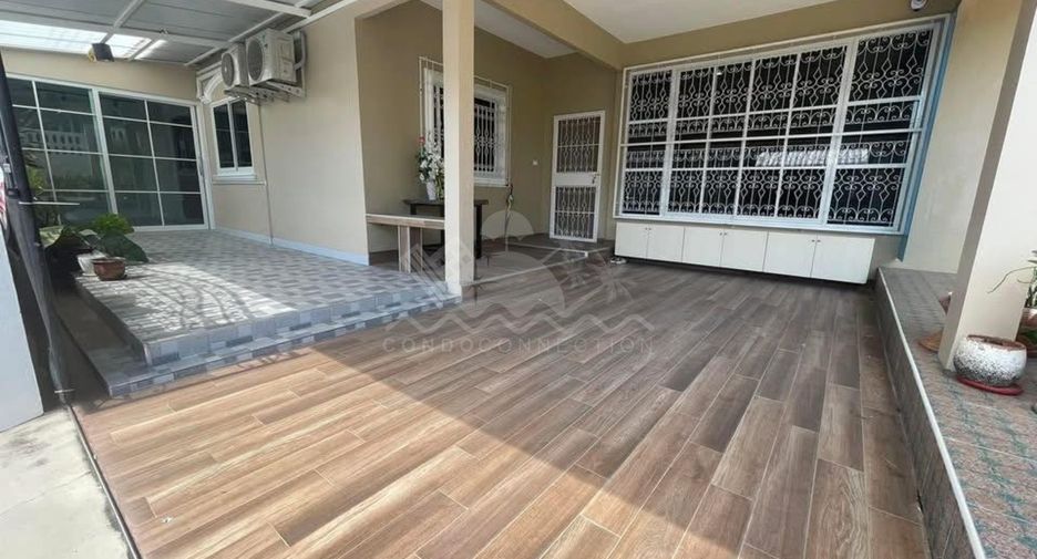 For rent 3 bedrooms house in East Pattaya, Pattaya