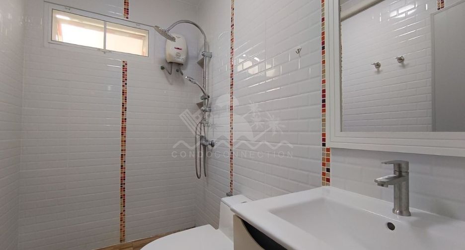 For rent 3 bedrooms house in East Pattaya, Pattaya