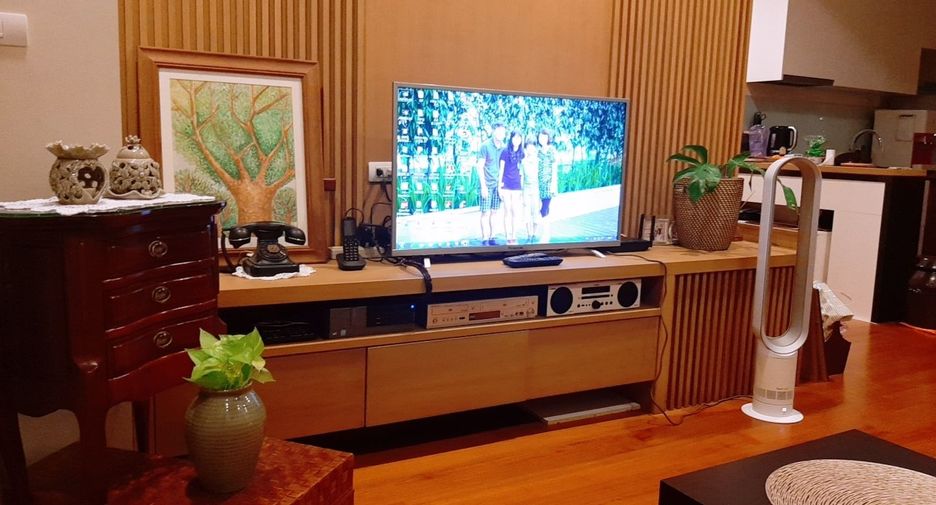 For sale 2 bedrooms condo in Khlong Toei, Bangkok