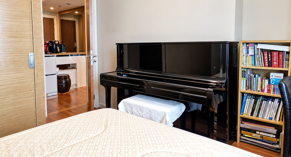 For sale 2 bedrooms condo in Khlong Toei, Bangkok
