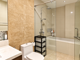 For sale 2 bedrooms condo in Khlong Toei, Bangkok