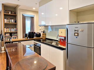 For sale 2 bedrooms condo in Khlong Toei, Bangkok