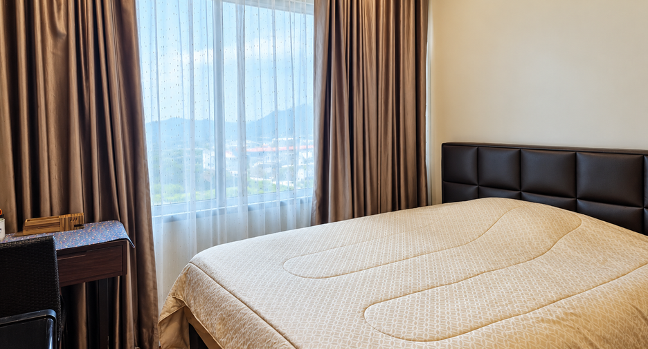 For sale 2 bedrooms condo in Khlong Toei, Bangkok