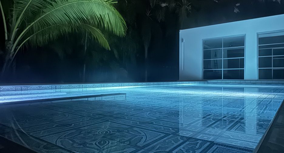 For sale 3 bedrooms villa in Mueang Phuket, Phuket
