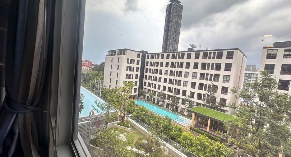 For rent 1 bed condo in Watthana, Bangkok
