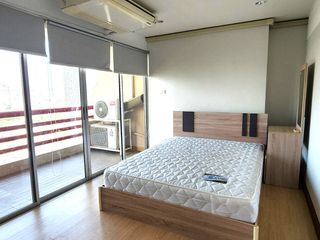 For sale 2 ベッドルーム condo in Khlong San, Bangkok