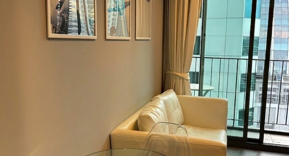 For rent 1 bed condo in Khlong Toei, Bangkok