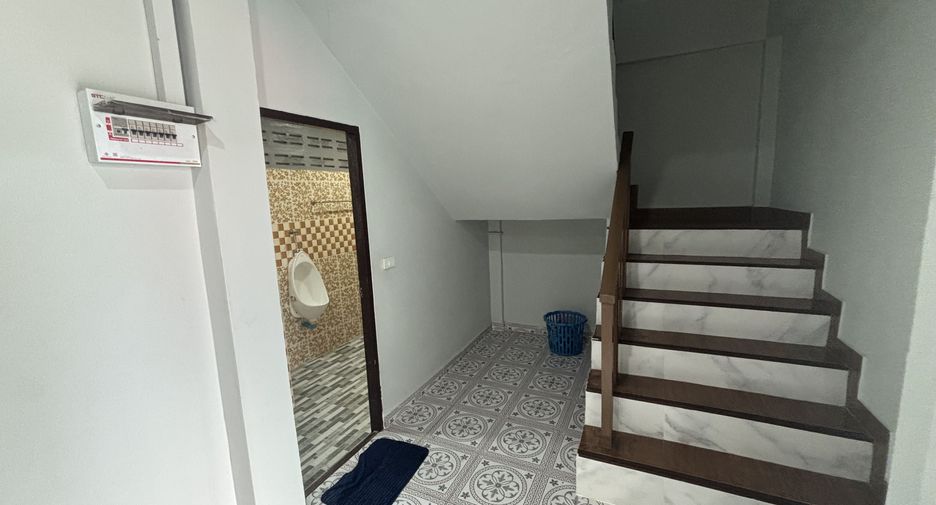 For rent 3 bedrooms house in East Pattaya, Pattaya