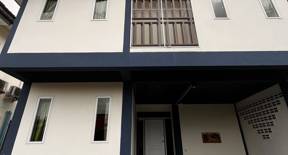 For rent 3 bedrooms house in East Pattaya, Pattaya