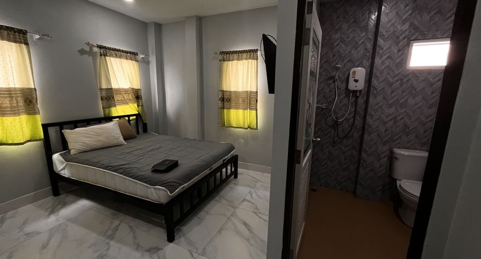 For rent 3 bedrooms house in East Pattaya, Pattaya