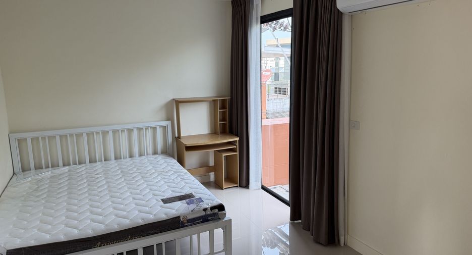 For rent 3 bedrooms townhouse in Mueang Phuket, Phuket